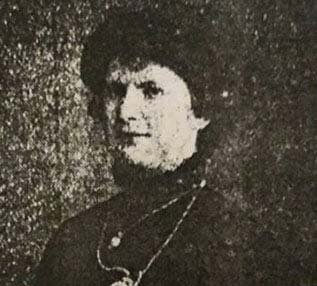 A black and white, grainy photo of Ethel Beane.